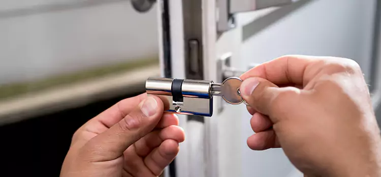 Emergency Locksmith for House Staunton